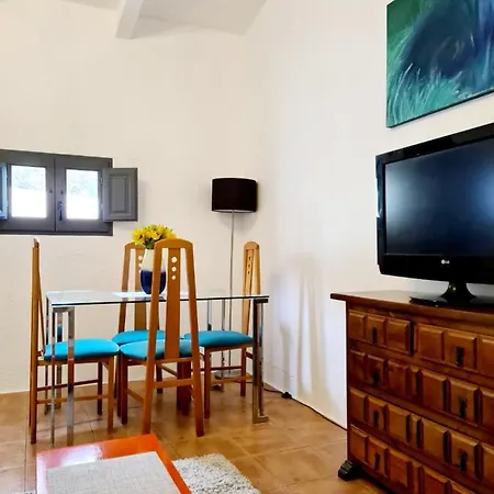 Appartement Casa Tropical, Serene Poolside Retreat In Nature Albox